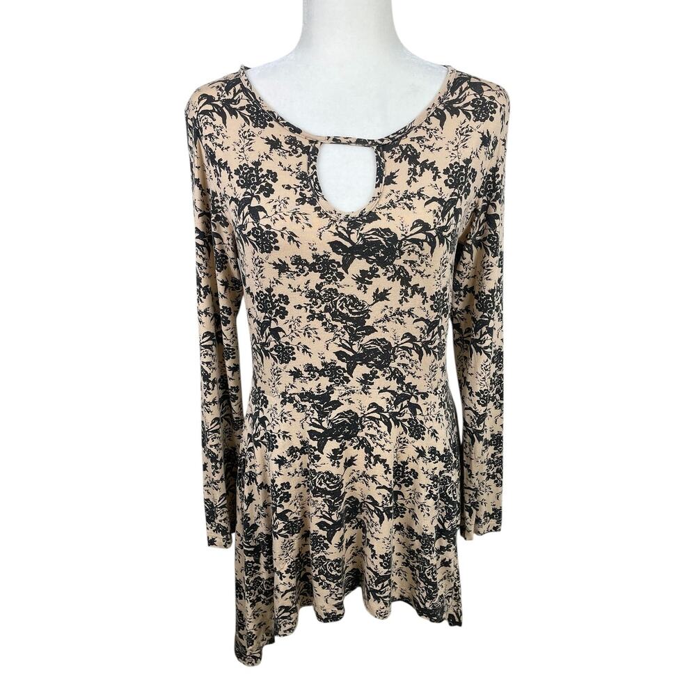 Effie's Heart Black and Cream Floral Blouse